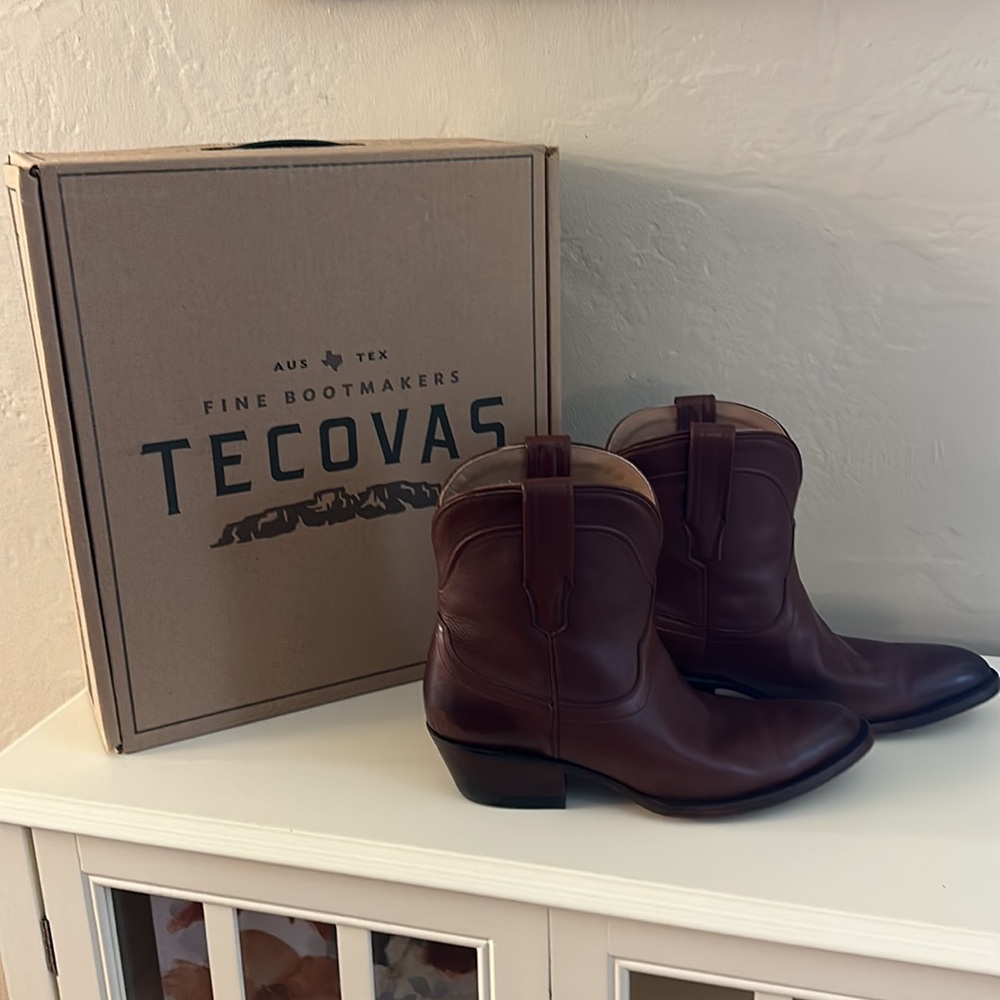 Tecovas Cowboy Boots Color: Brown Size:8.5